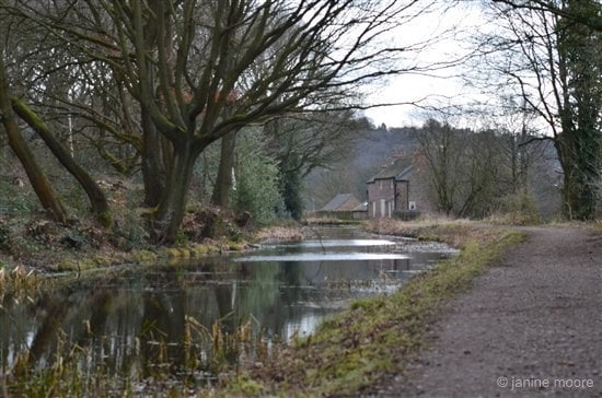 Shining Cliff to Alderwasley circular walk via Cromford Canal