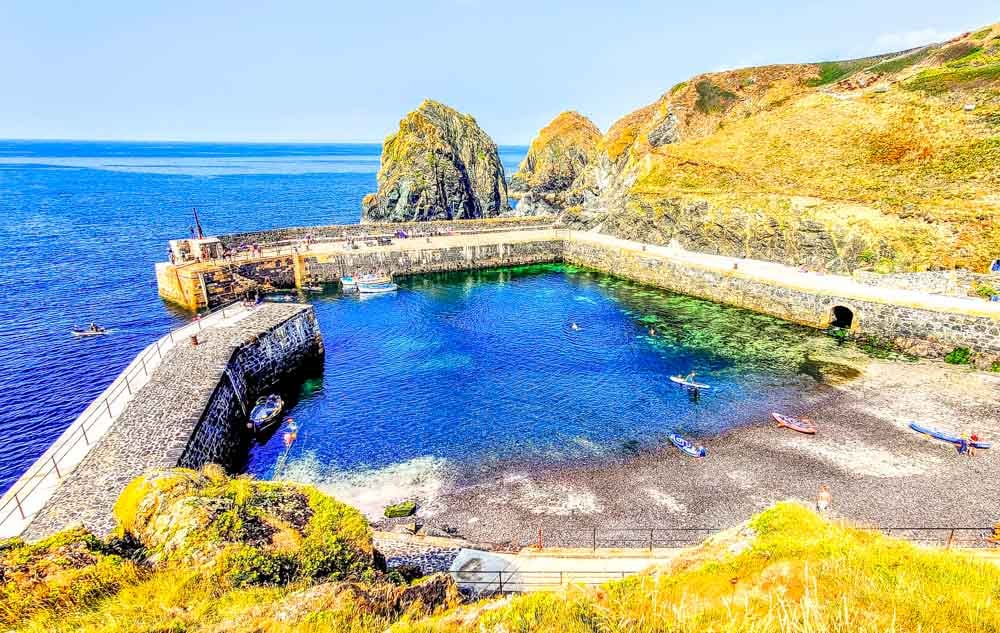 blue seas and cliffs mullion cove