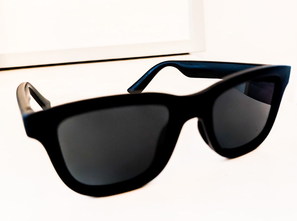 Ampere Dusk Smart Sunglasses - Change Tint At Will 1