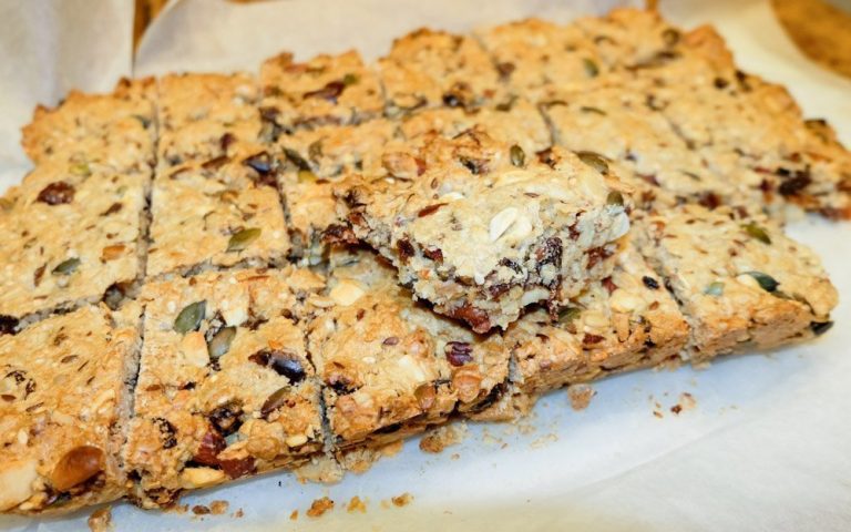 Homemade Muesli Bars Recipe