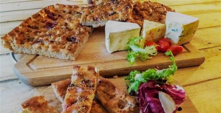 Easy Focaccia Style Bread Recipe