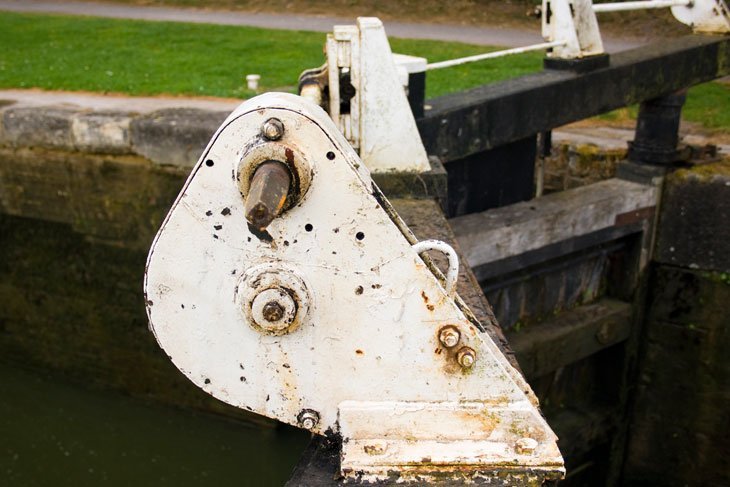 Wiltshire - Walking Along The Kennet and Avon Canal