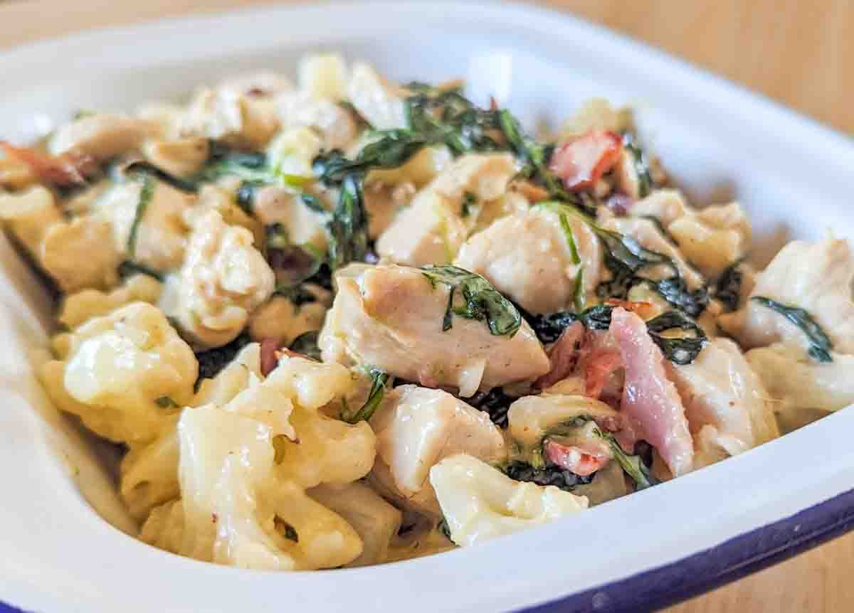 keto chciken alfredo with cauliflower