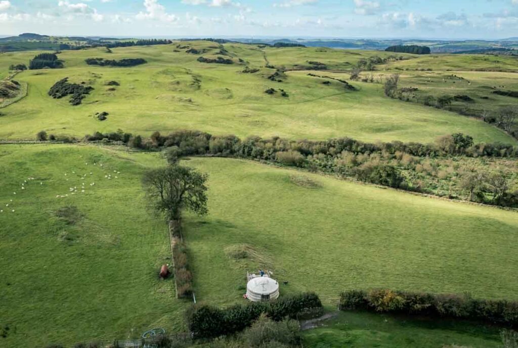 Kite's rest yurt at castle creavie