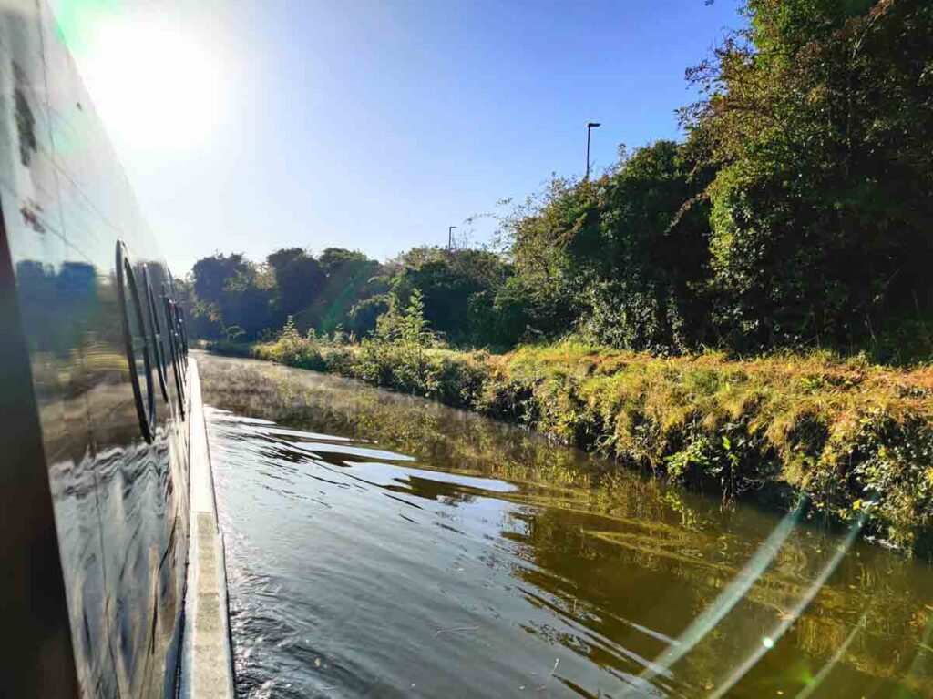 leeds and liverpool canal