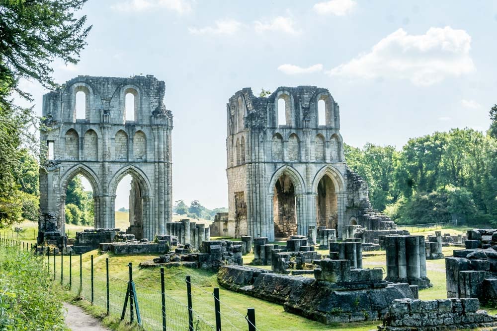 main view of roche abbey