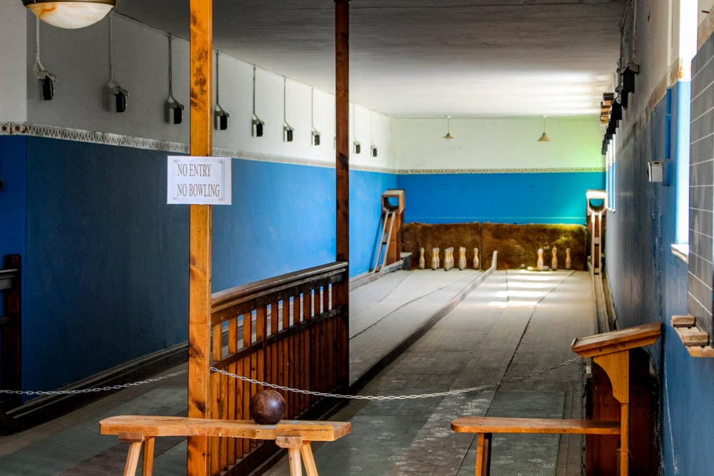 old bowling alley Kolmanskop