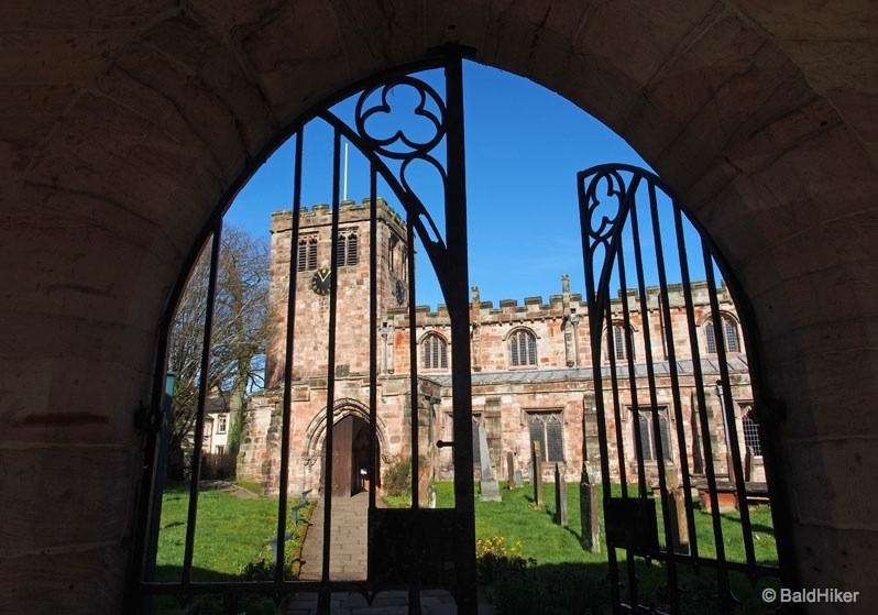 st lawrence church entrance gates