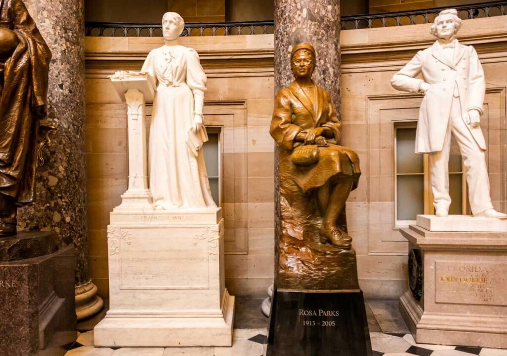 rosa parks statue