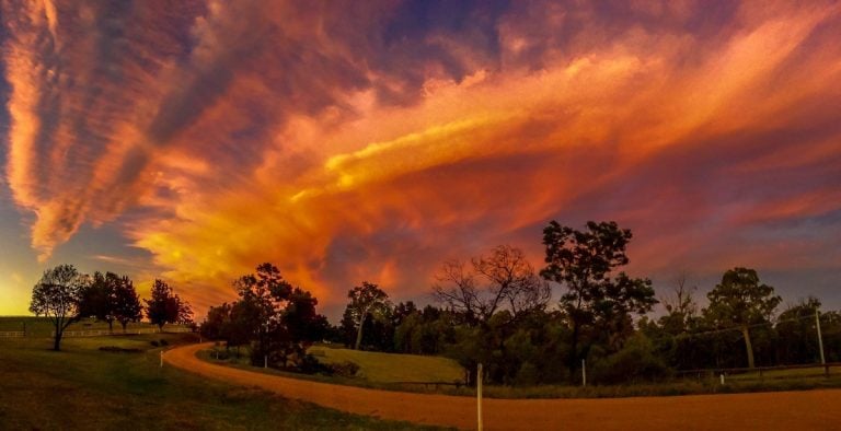 Australian Summer Sunsets on Tugalong Road