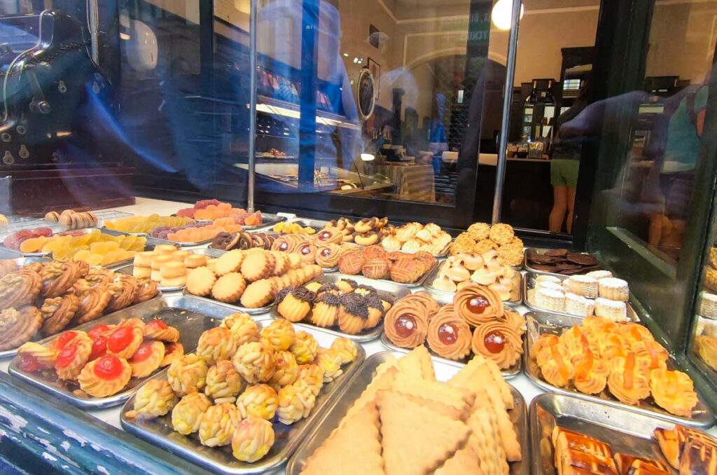 Sweets and pastry shop San Sebastian