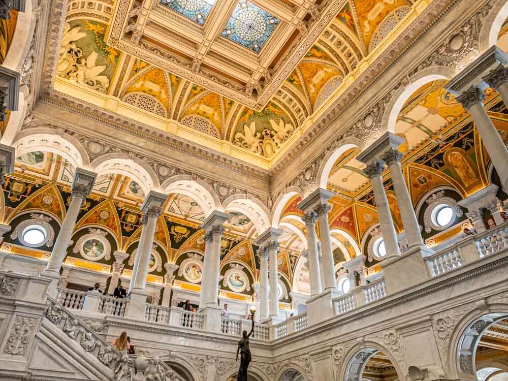 the great hall of the library of congress