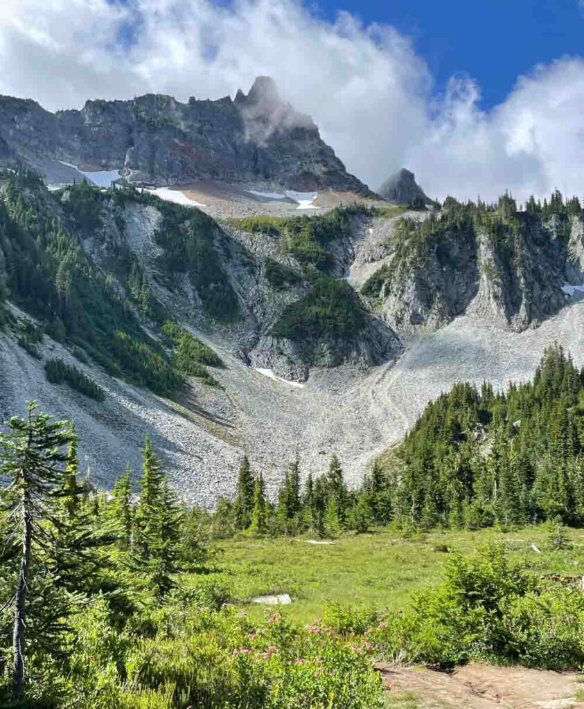 unicorn peak and cirque